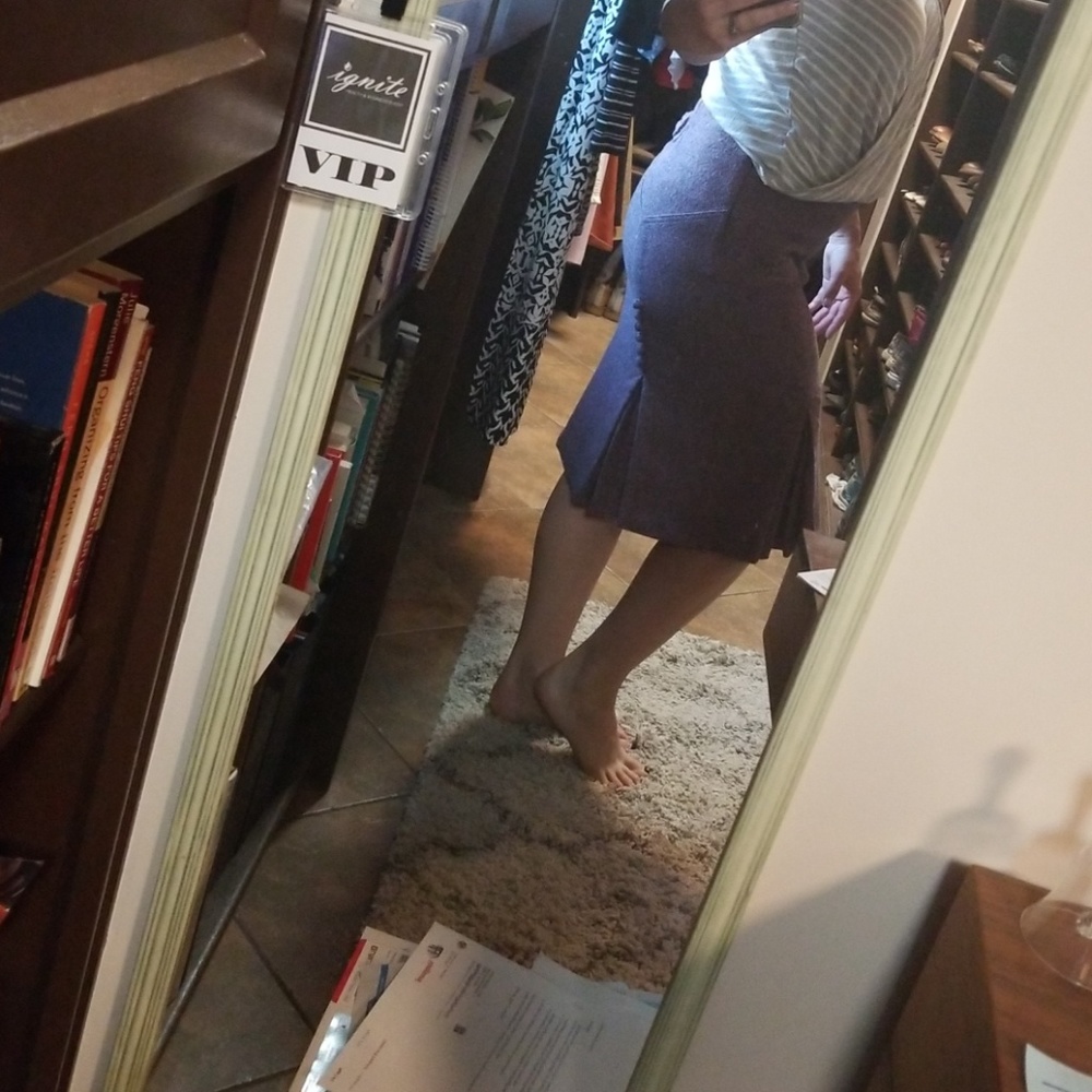 EUC Body by Victoria tweed purple skirt